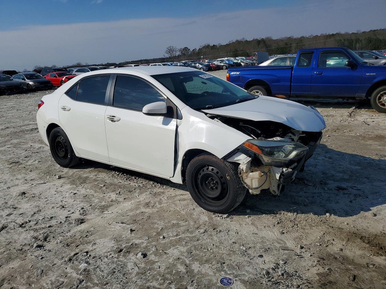 2014 Toyota Corolla L - Фото 4