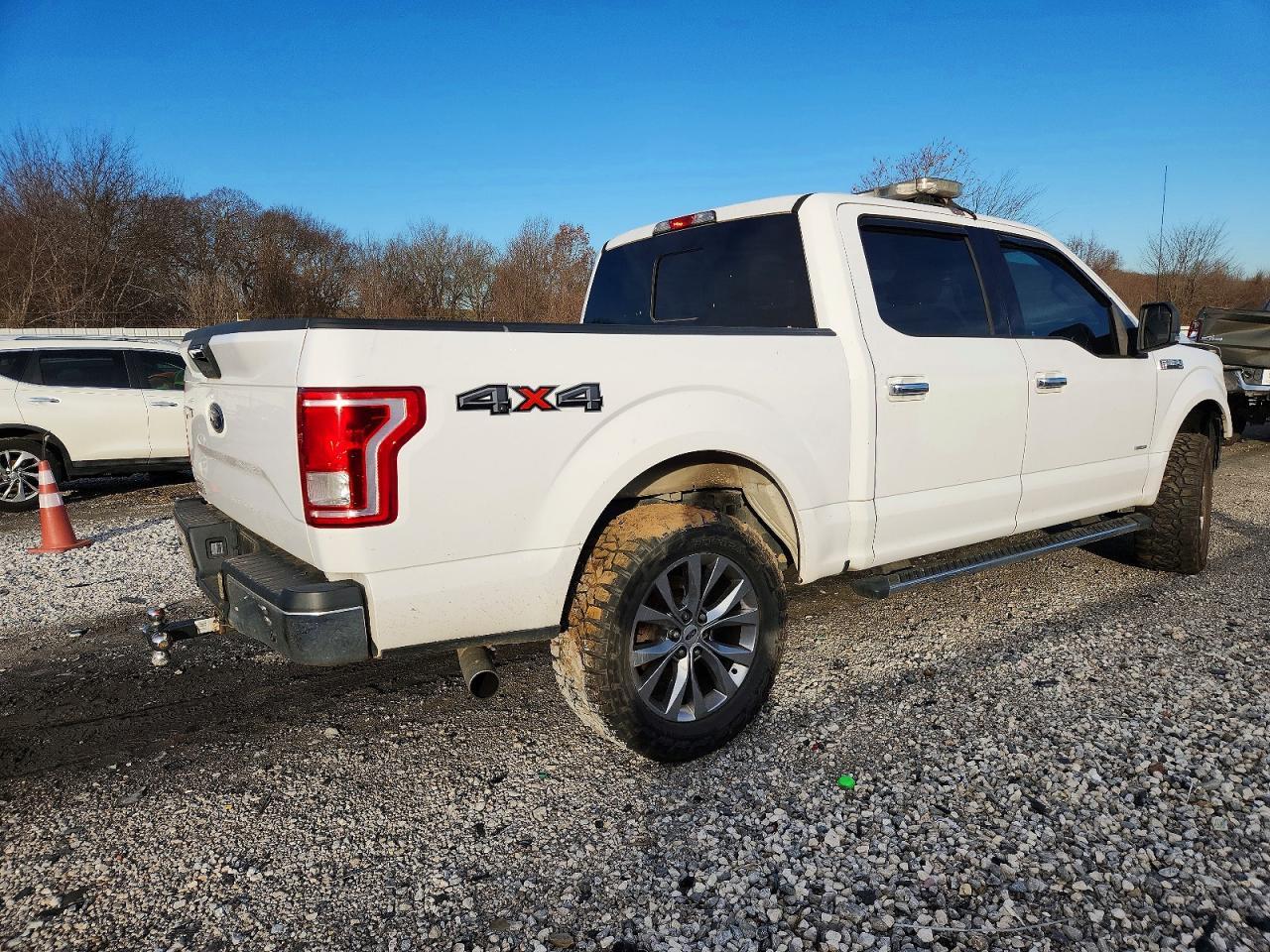 2016 Ford F150 Supercrew - Фото 3
