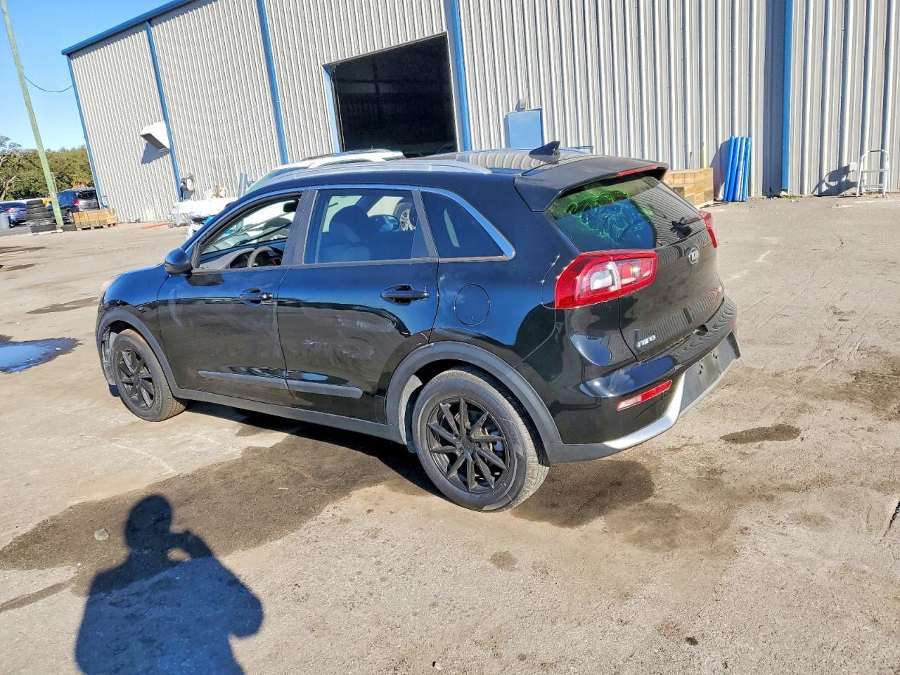 2019 Kia Niro Fe - Image 2