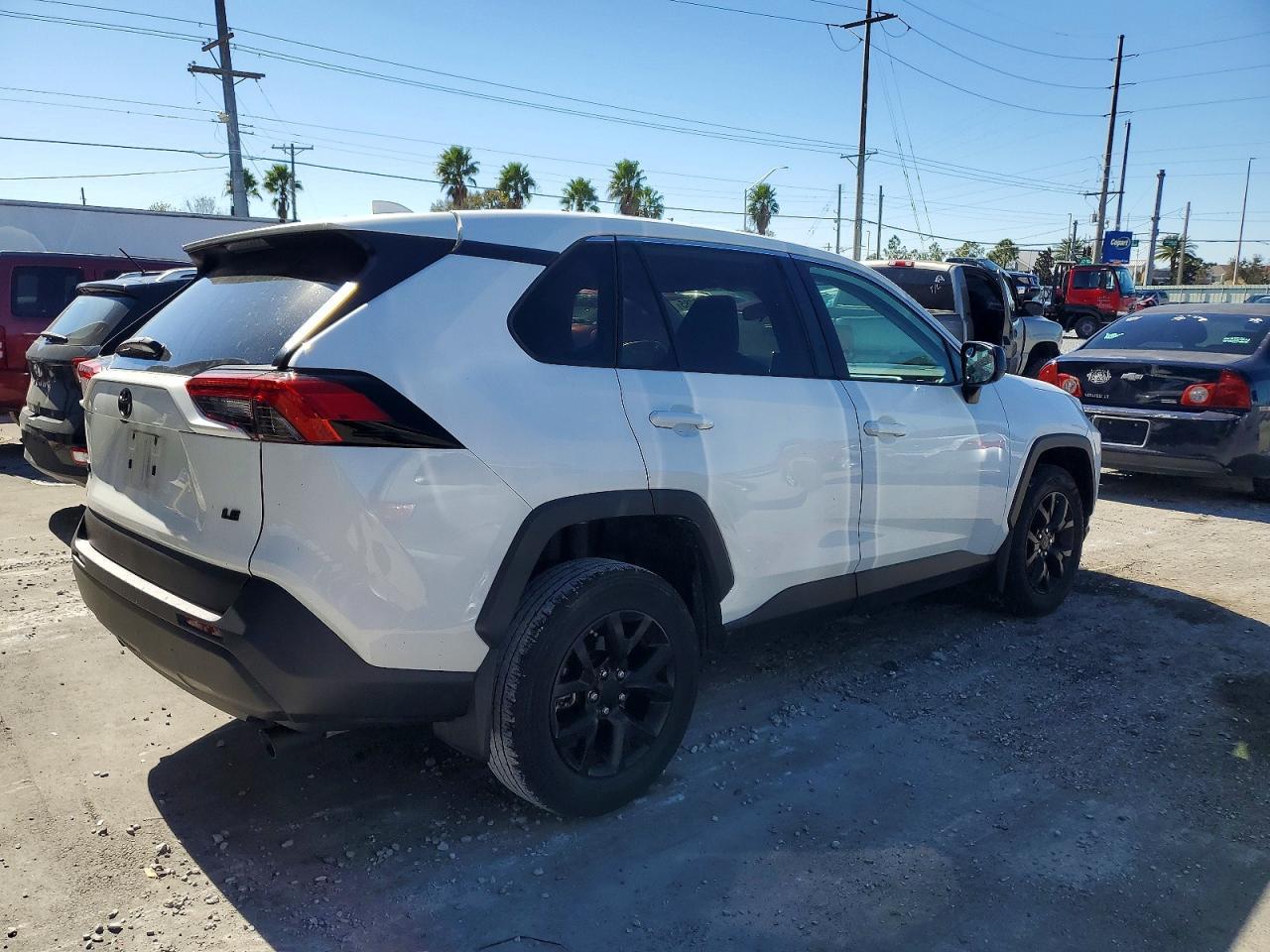 2023 Toyota Rav4 Le - Фото 3
