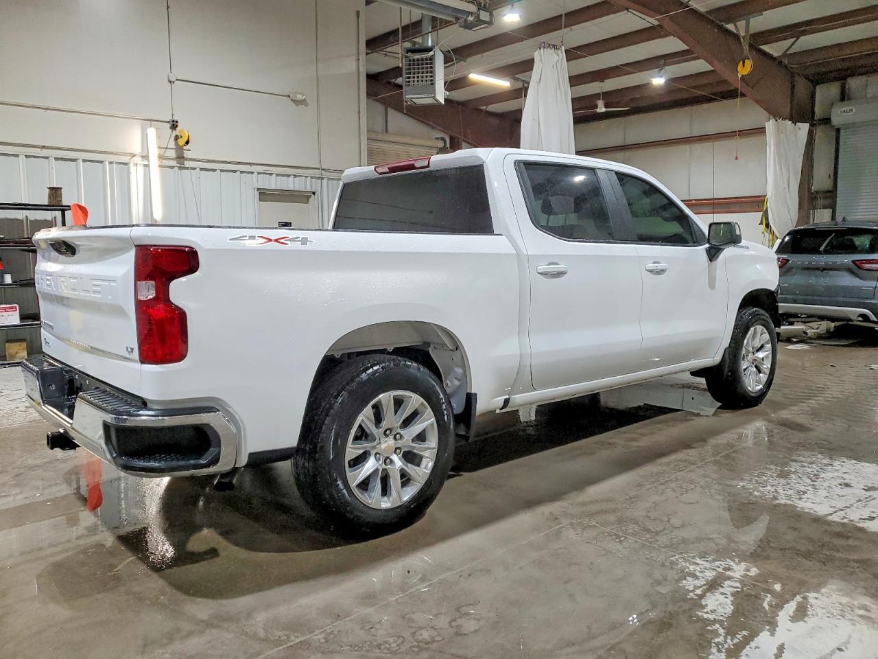 2024 Chevrolet Silverado K1500 Lt-L - Image 3