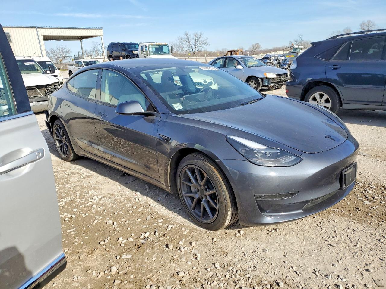2023 Tesla Model 3 - Image 4
