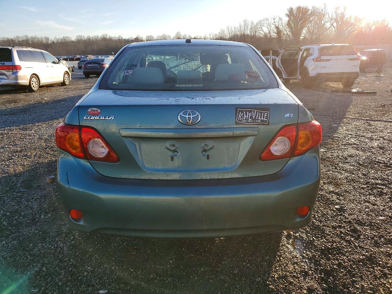 2010 Toyota Corolla Le - Фото 6