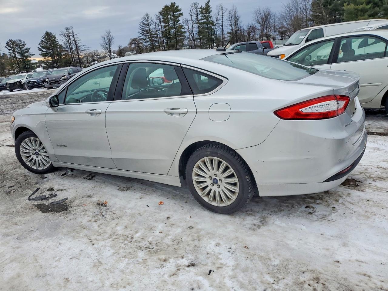 2014 Ford Fusion Se Hybrid - Фото 2