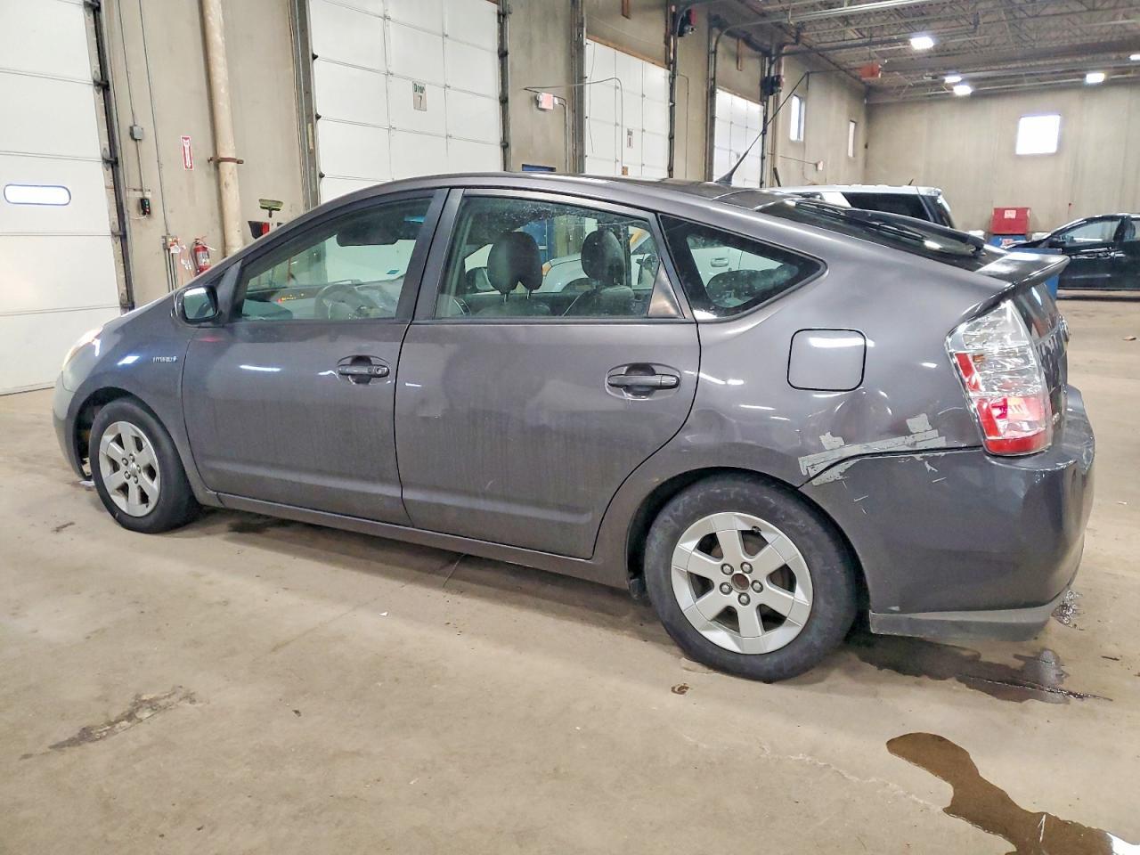 2007 Toyota Prius - Image 2