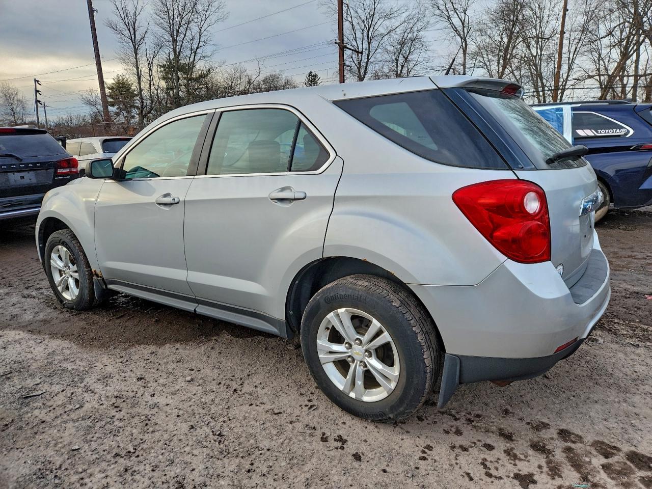 2011 Chevrolet Equinox Ls - Фото 2