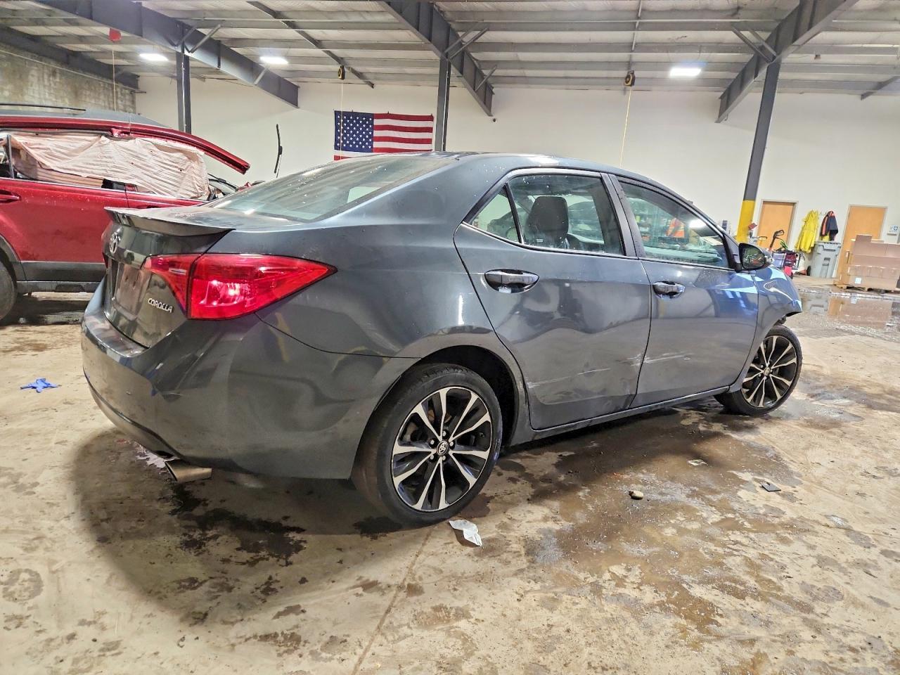 2018 Toyota Corolla L - Фото 3