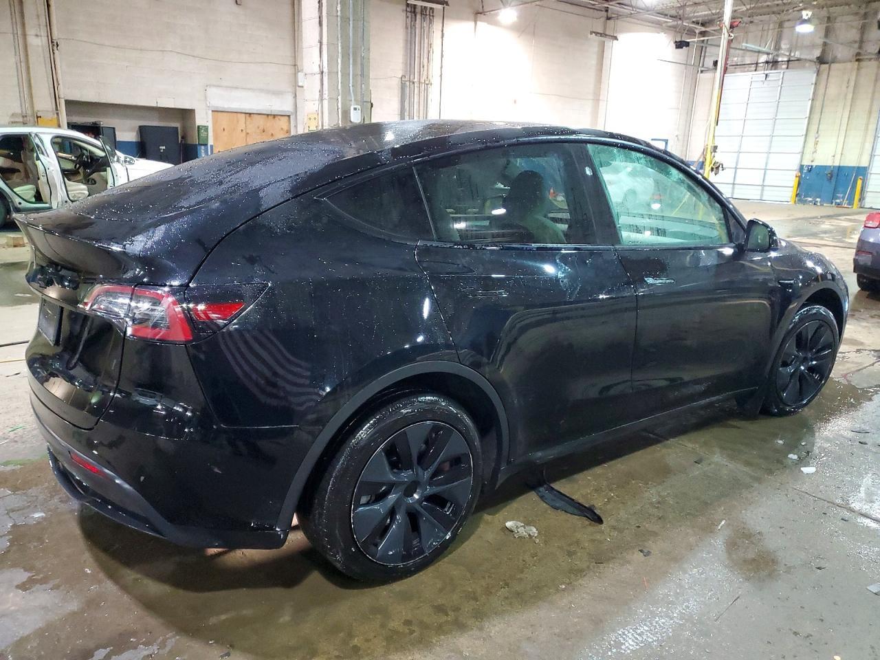 2024 Tesla Model Y - Image 3