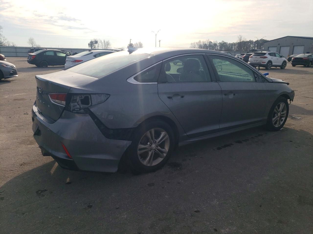 2018 Hyundai Sonata Sport - Image 3