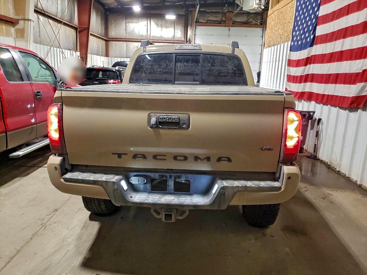 2016 Toyota Tacoma - Image 6