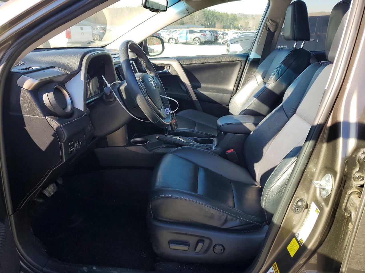 2015 Toyota Rav4 Limited - Image 7