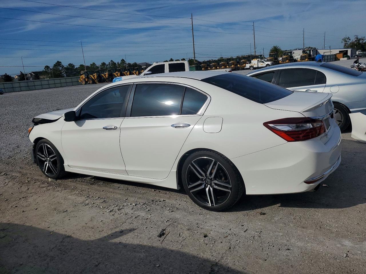 2016 Honda Accord Sport - Фото 2