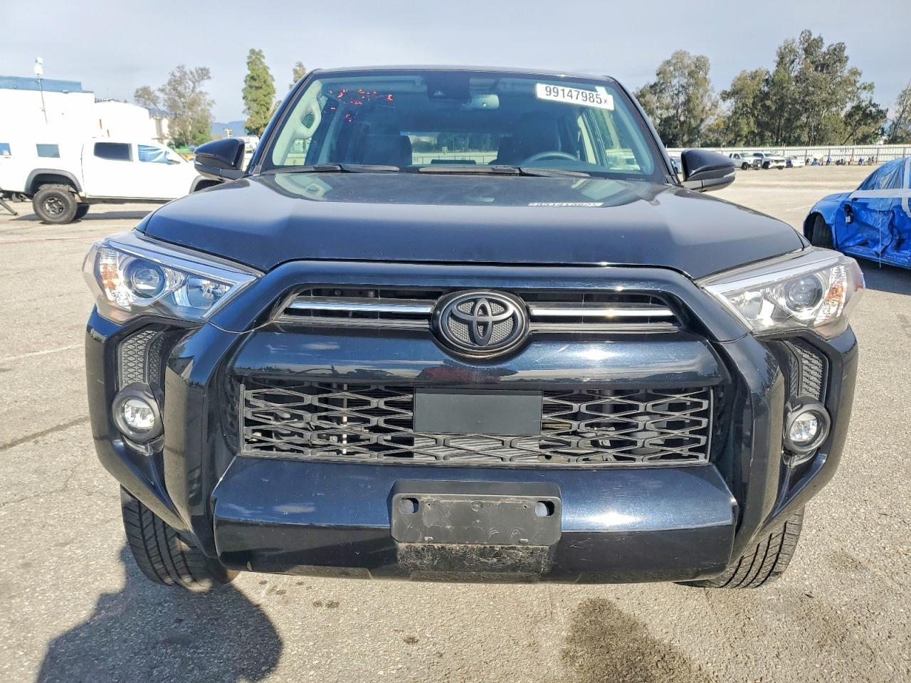 2022 Toyota 4Runner Sr5 Premium - Image 5