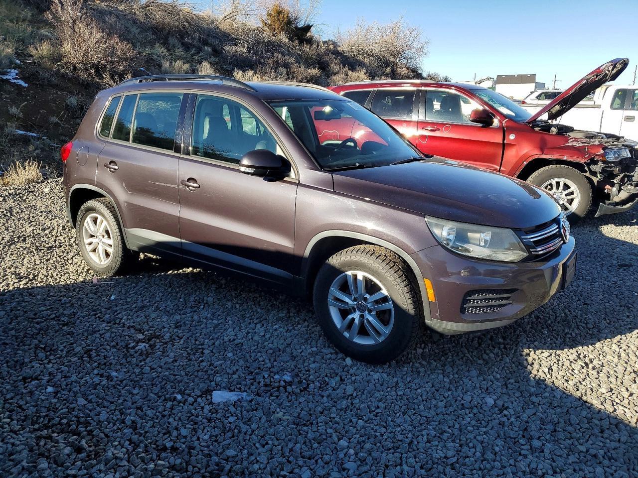 2016 Volkswagen Tiguan S - Image 4