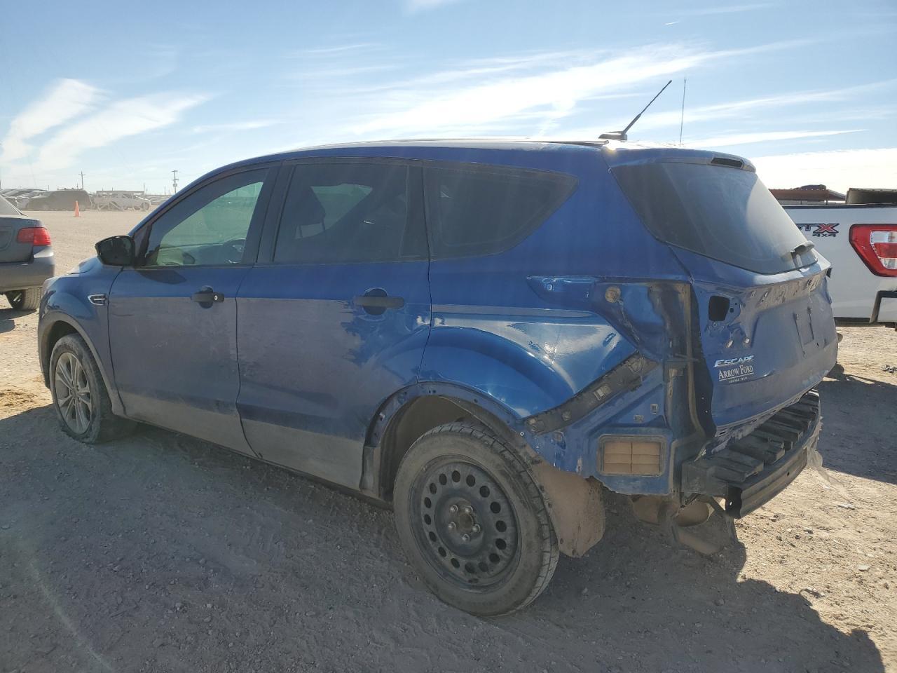 2018 Ford Escape S - Фото 2