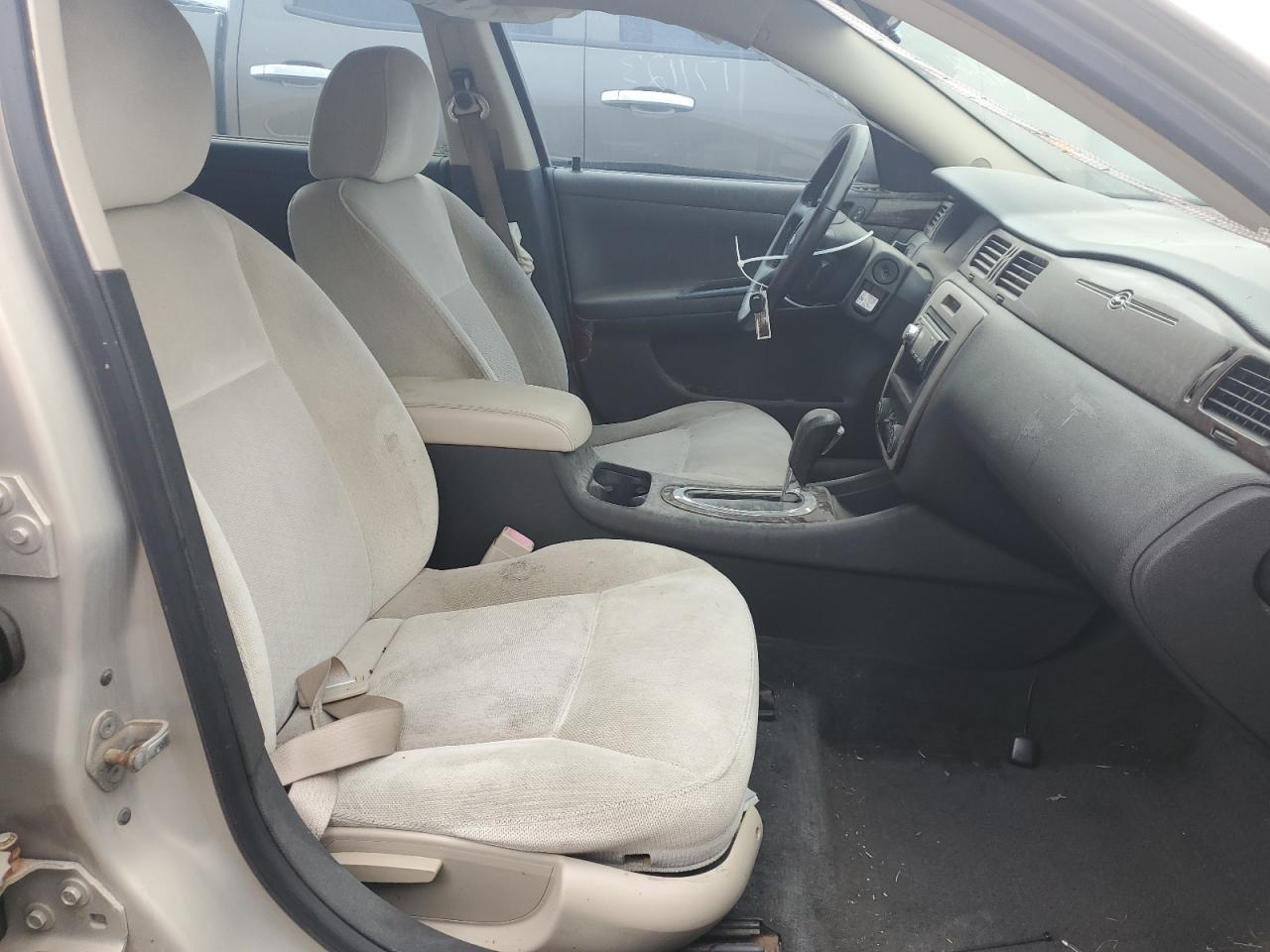 2012 Chevrolet Impala Lt - Image 7