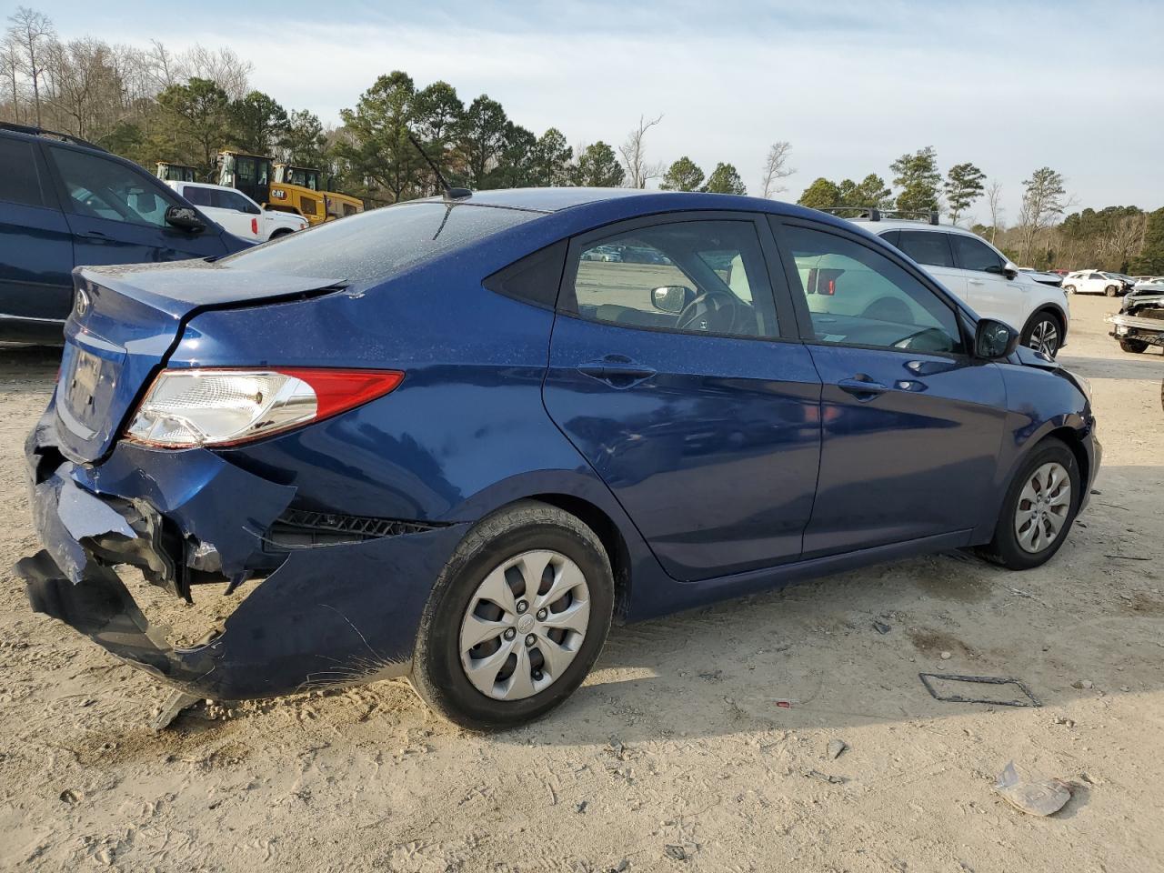 2017 Hyundai Accent Se - Фото 3