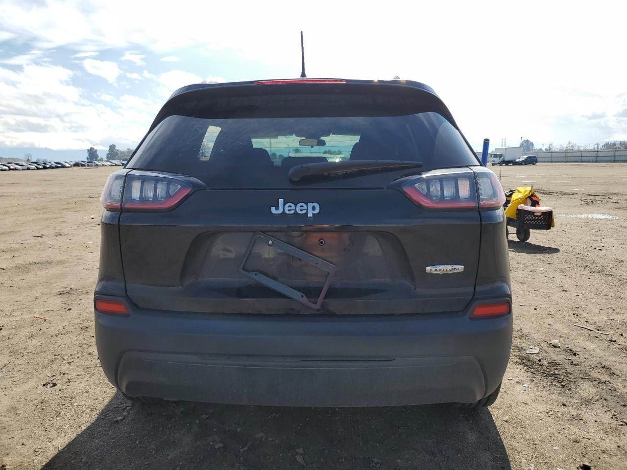 2020 Jeep Cherokee Latitude - Image 6