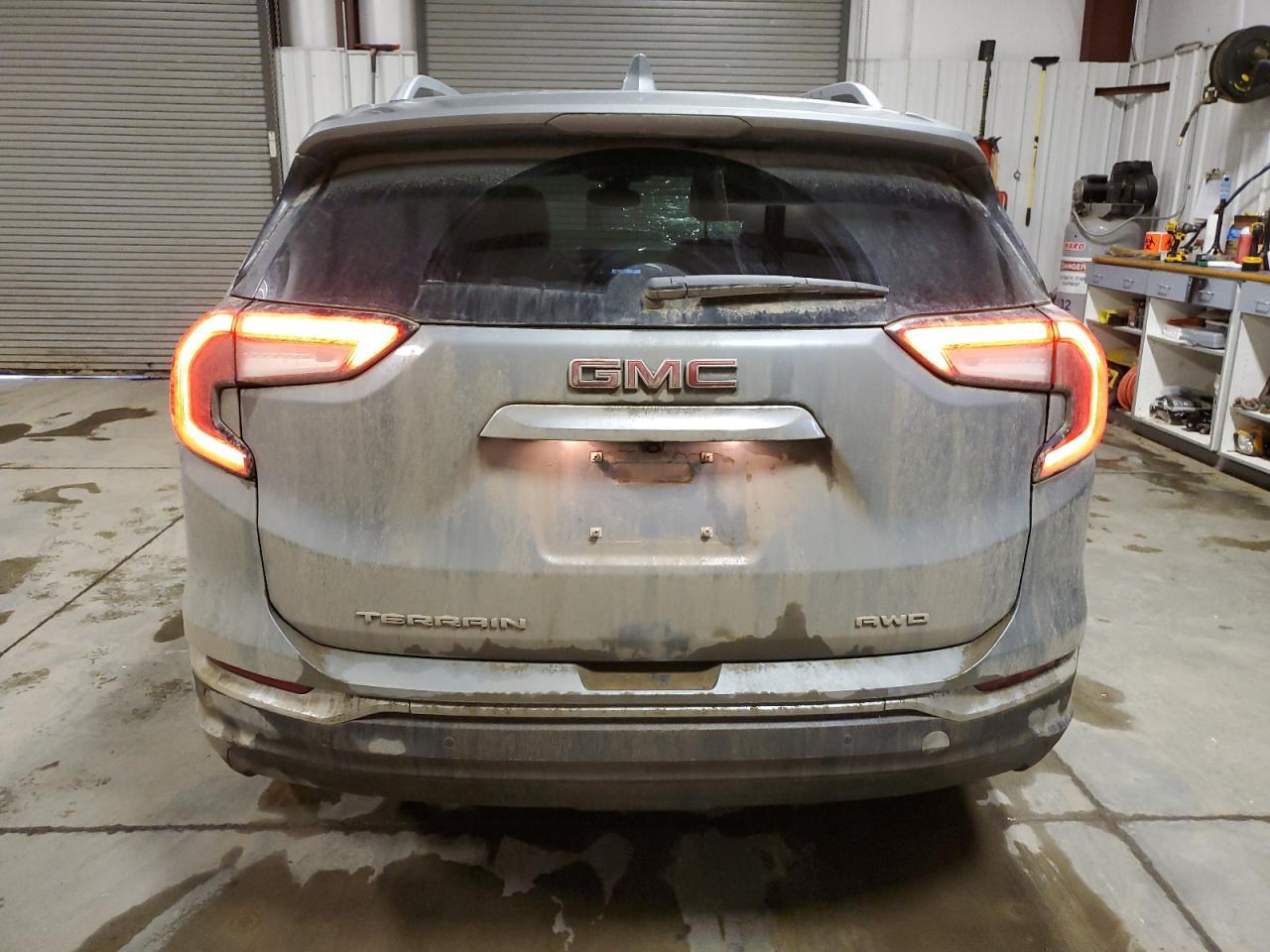 2023 GMC Terrain Slt - Image 6