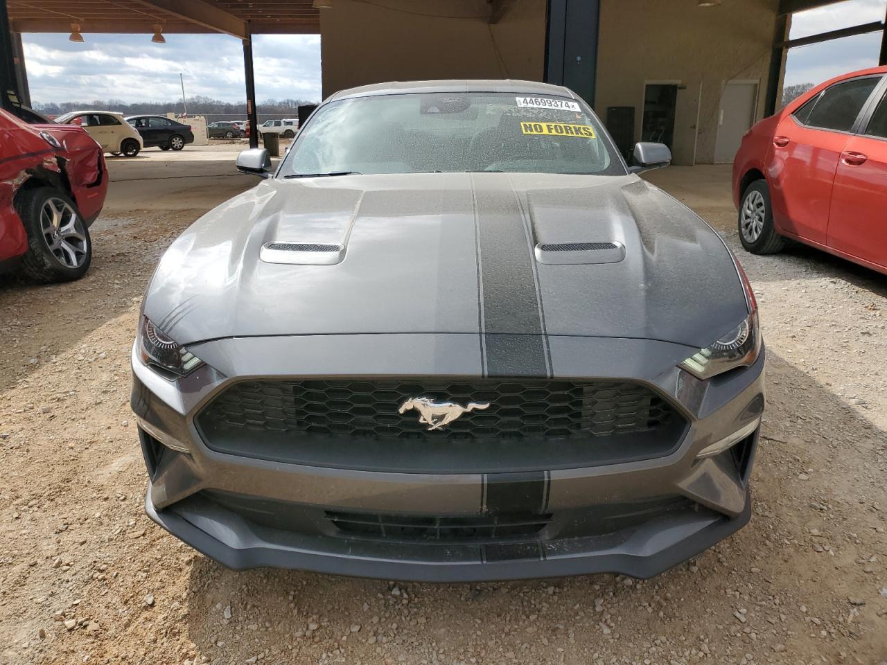 2021 Ford Mustang - Фото 5