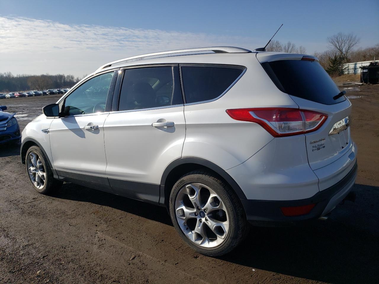 2014 Ford Escape Titanium - Фото 2