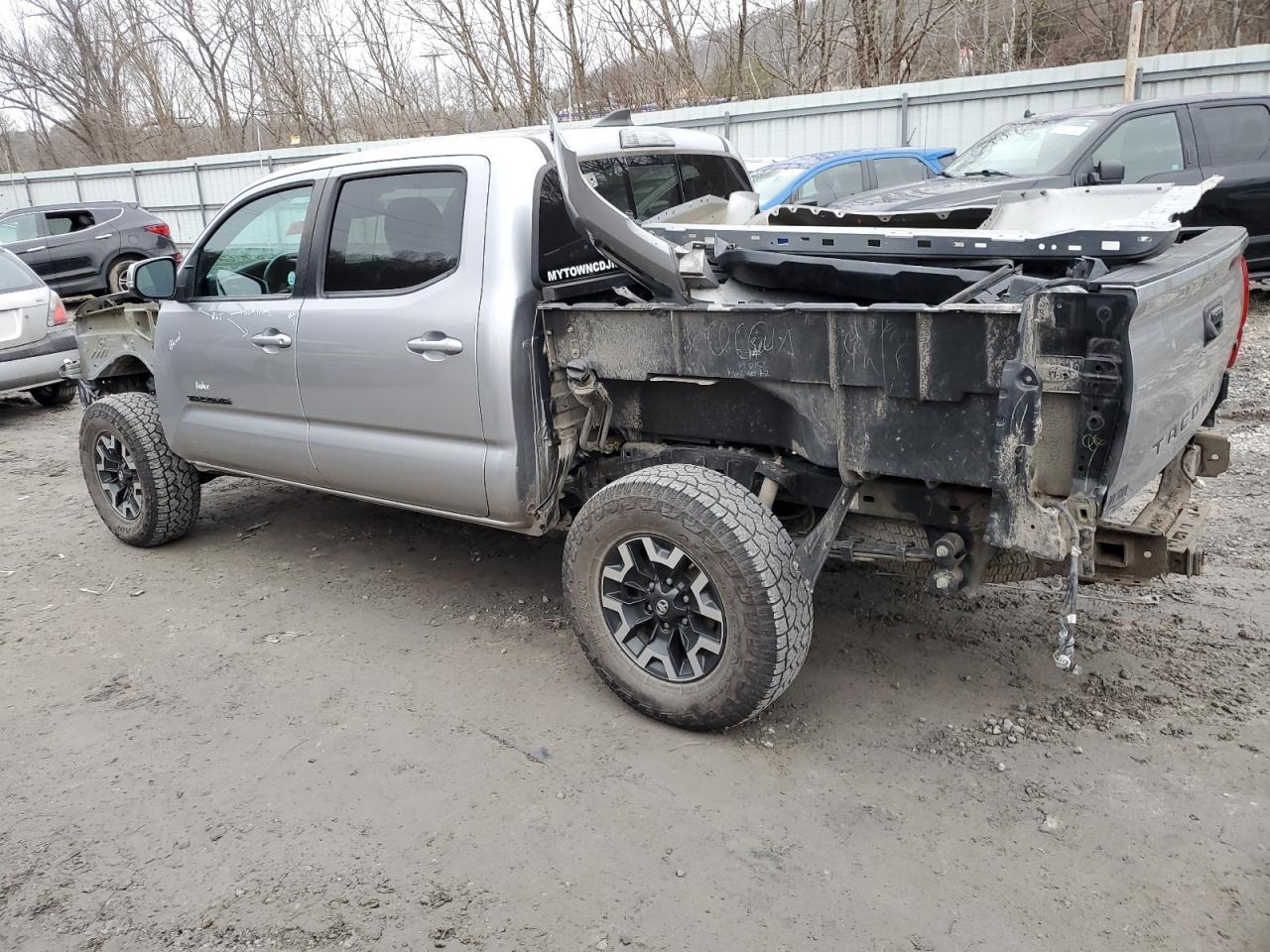 2019 Toyota Tacoma Double Cab - Image 2