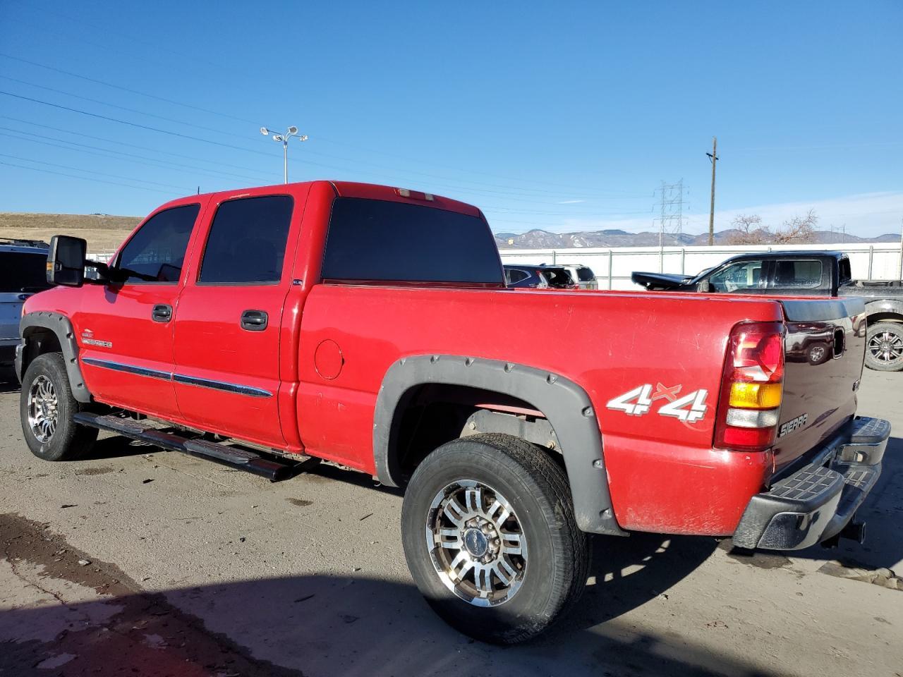 2004 GMC Sierra K25 - Фото 2