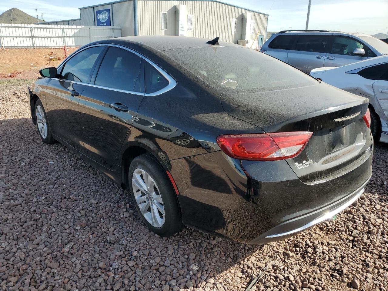 2016 Chrysler 200 Limited - Фото 2