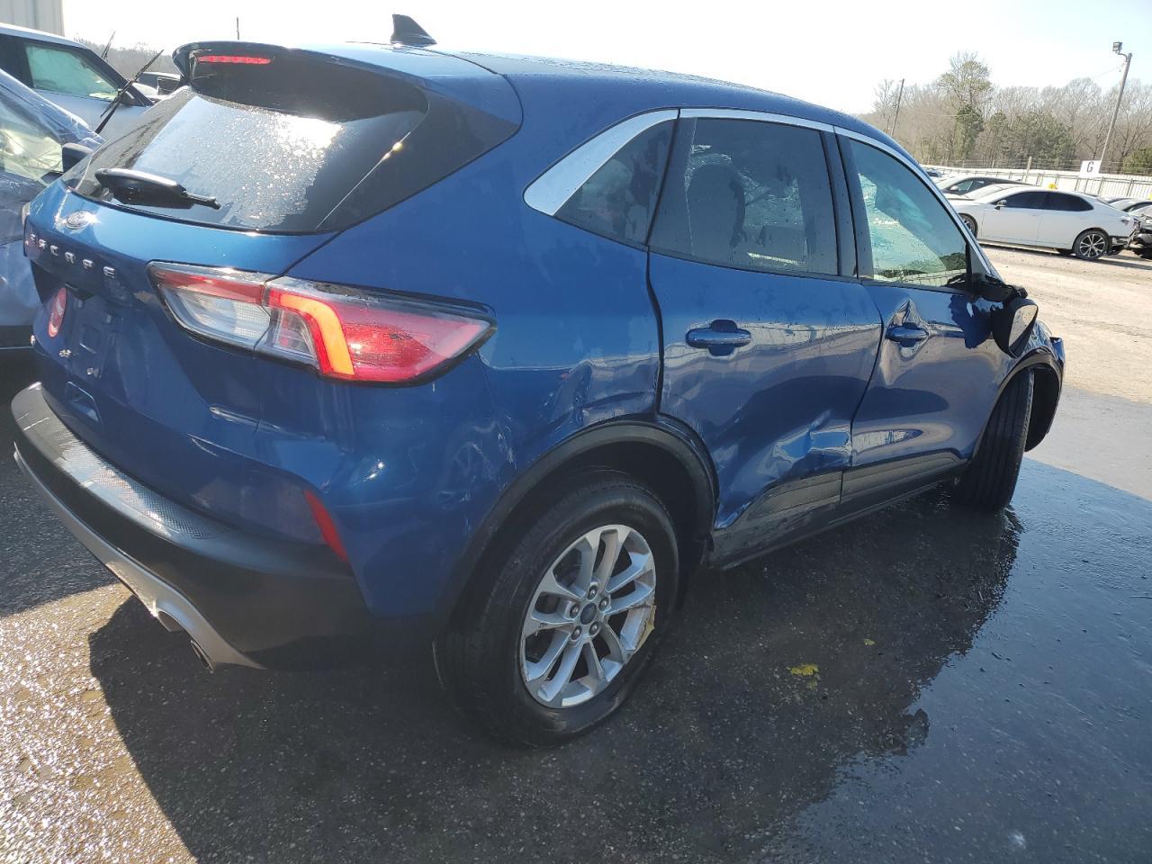 2022 Ford Escape Se - Image 3