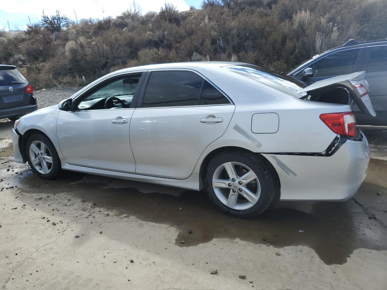 2013 Toyota Camry L - Image 2