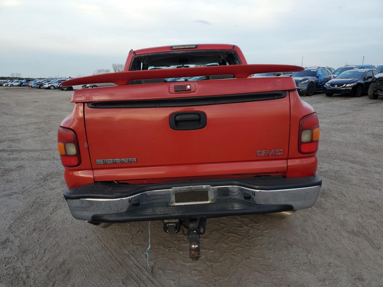 2004 GMC New Sierra C1500 - Image 6