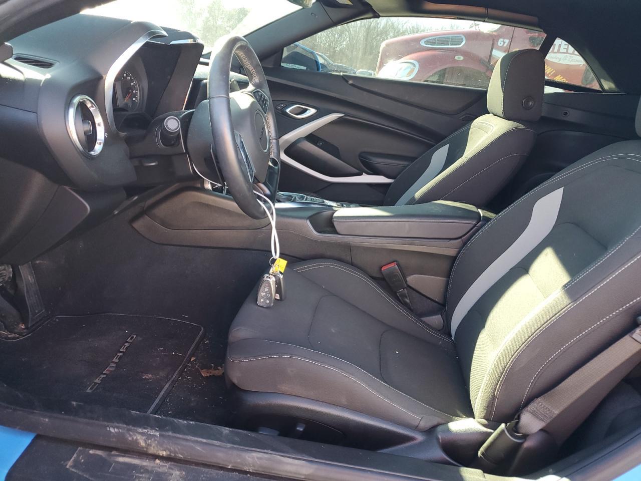 2022 Chevrolet Camaro Ls - Фото 7