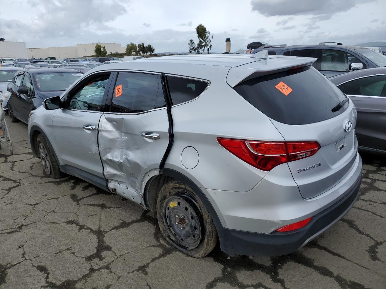 2016 Hyundai Santa Fe Sport - Image 2