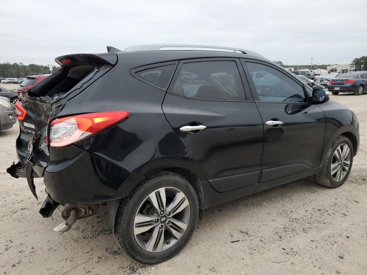 2015 Hyundai Tucson Limited - Image 3