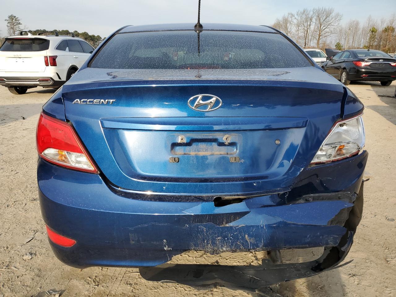 2017 Hyundai Accent Se - Фото 6