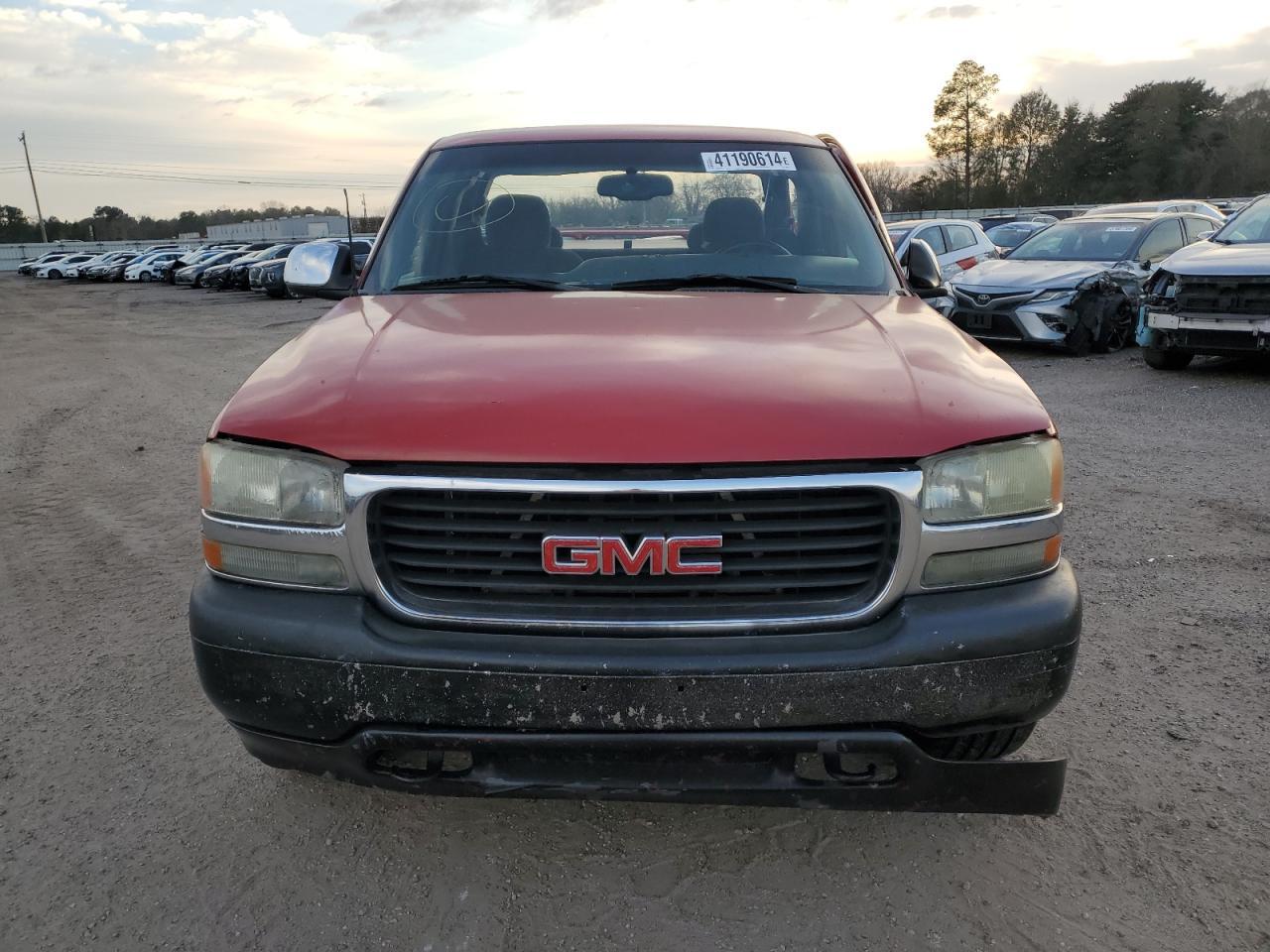 2004 GMC New Sierra C1500 - Image 5