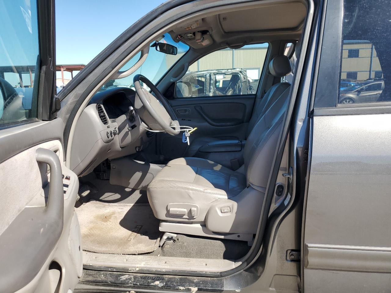 2003 Toyota Sequoia Sr5 - Image 7