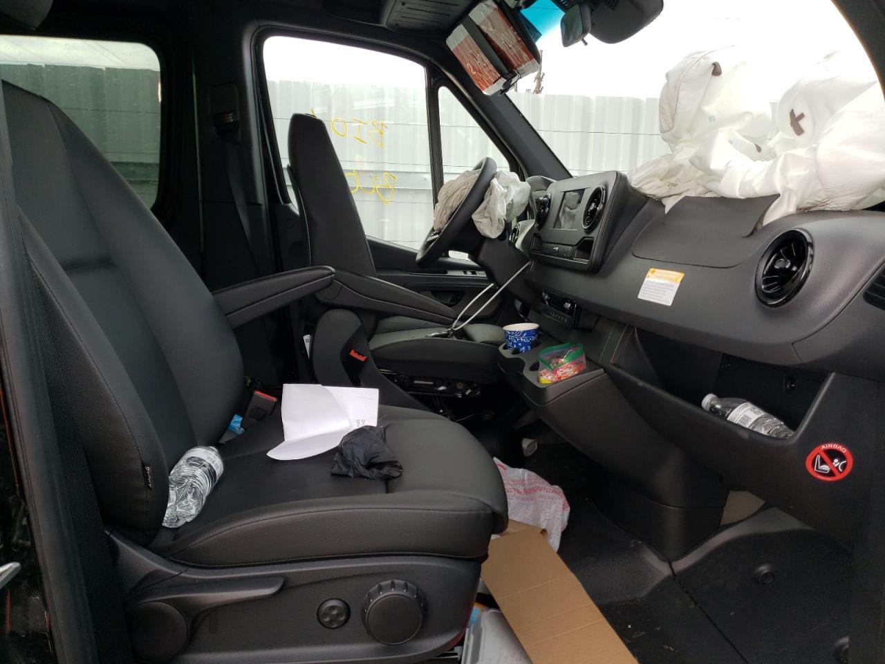 2023 Mercedes-Benz Sprinter 2500 2500 - Фото 5