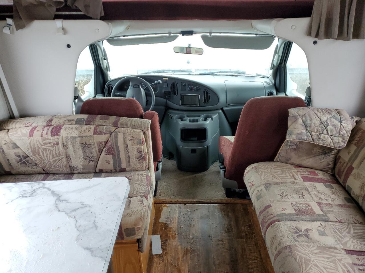 2003 Ford Econoline E450 Super Duty Cutaway Van - Фото 5