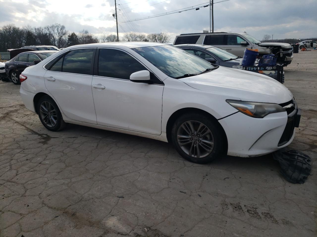 2015 Toyota Camry Se - Image 4