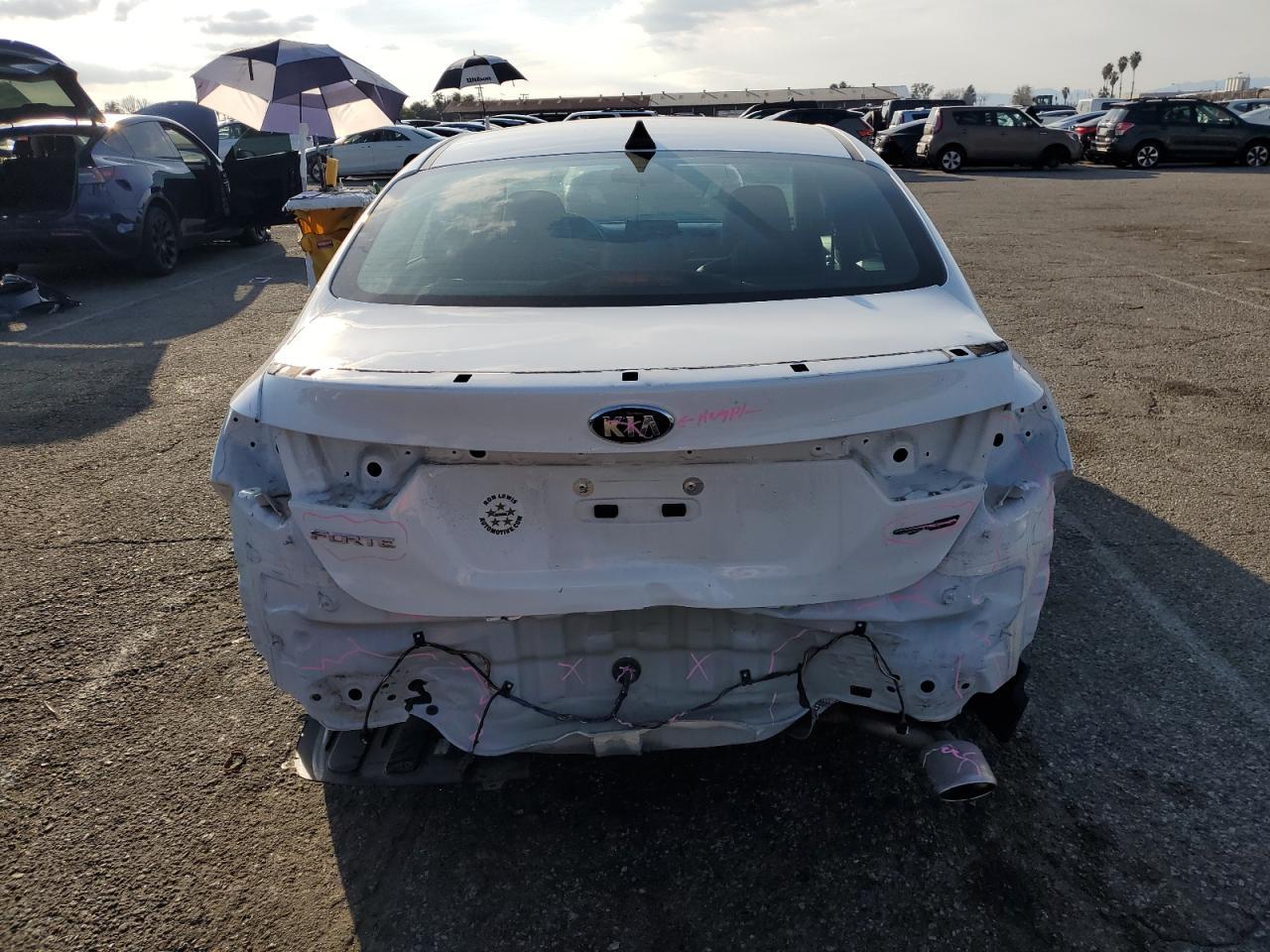 2021 Kia Forte Gt Line - Image 6