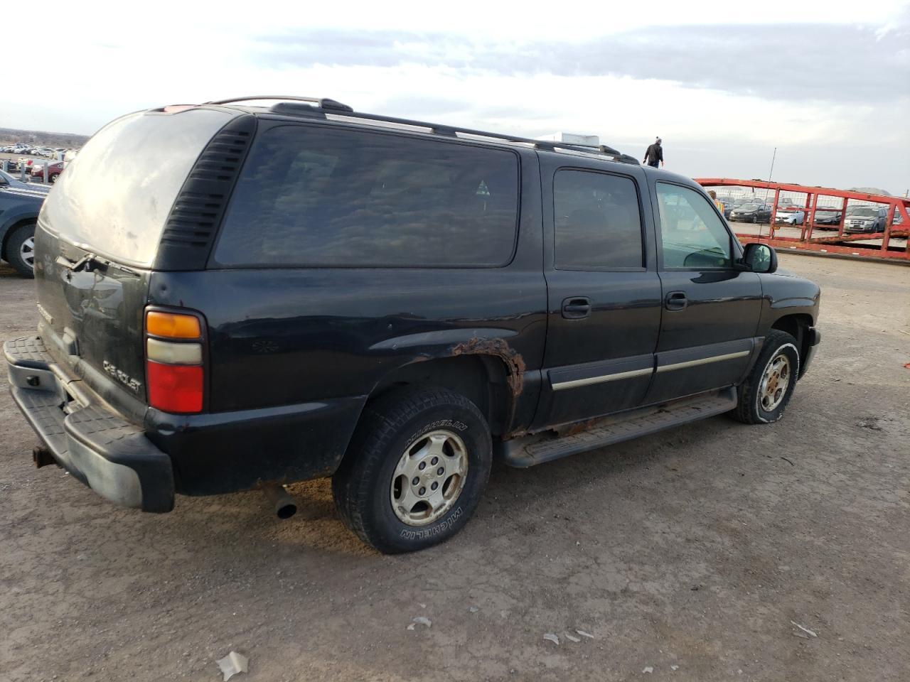 2005 Chevrolet Suburban K1500 - Image 3