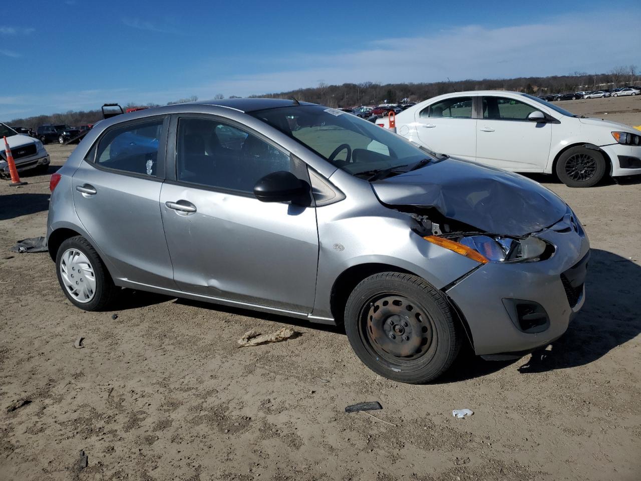 2013 Mazda Mazda2 - Фото 4
