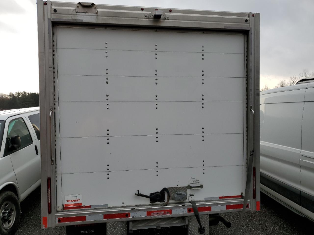 2019 GMC Savana Cutaway G3500 - Image 6