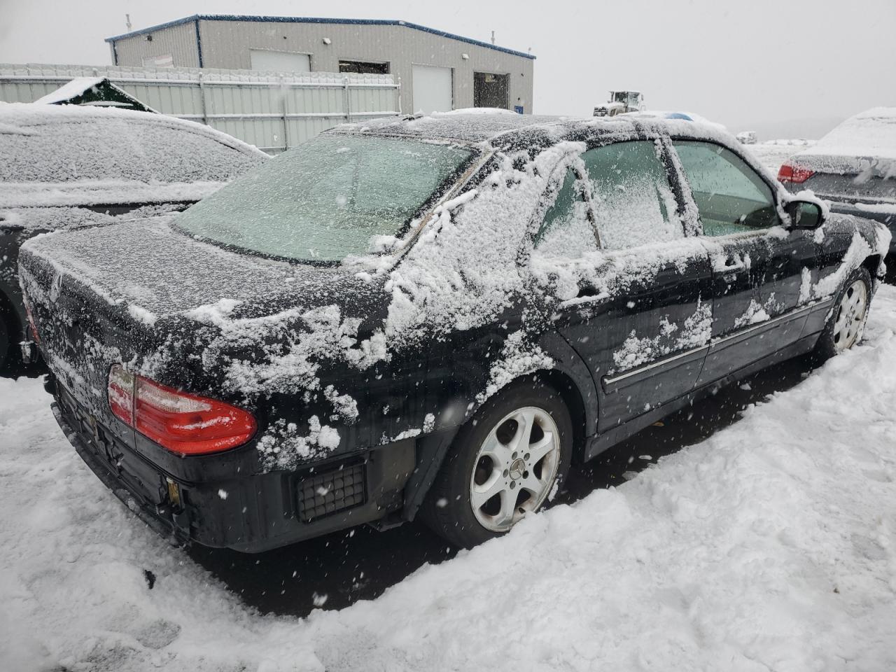 2002 Mercedes-Benz E 320 - Image 3