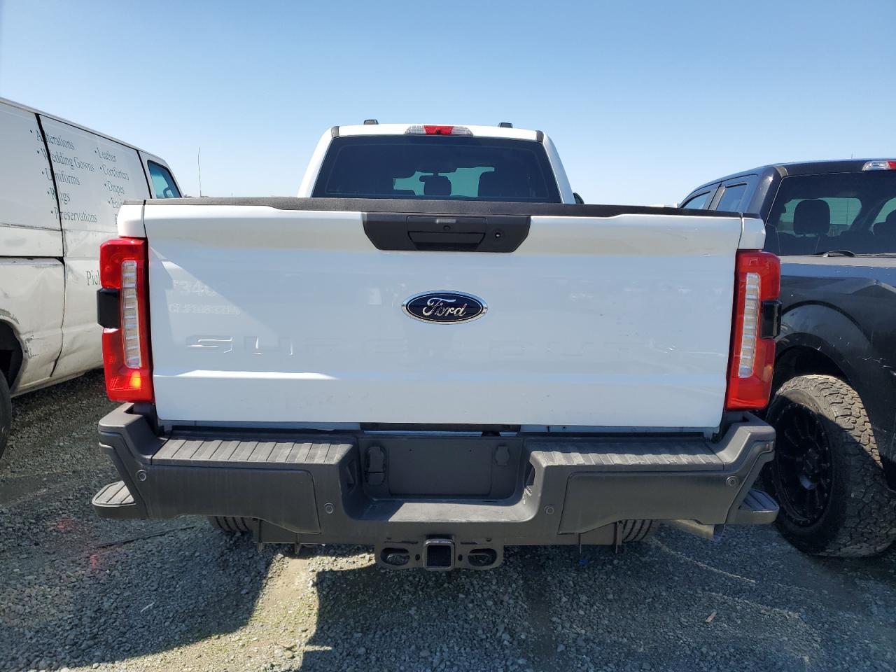 2023 Ford F250 Super Duty - Фото 6