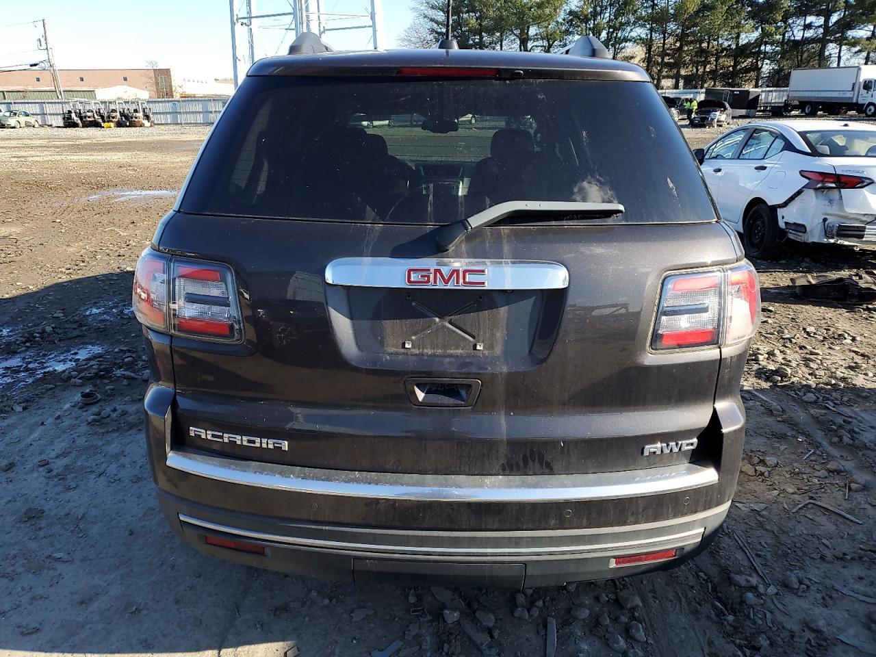 2016 GMC Acadia Sle - Image 6