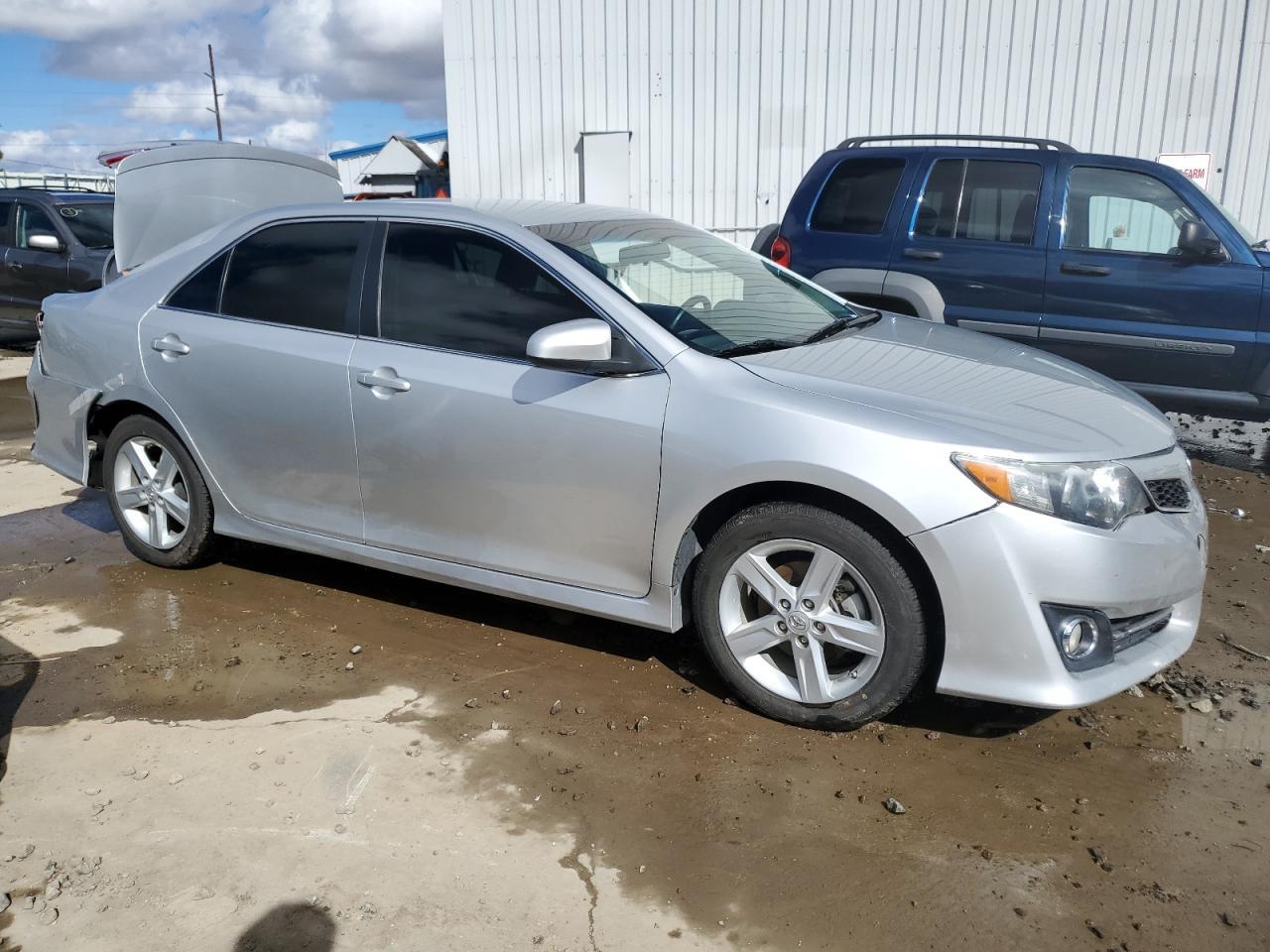 2013 Toyota Camry L - Image 4