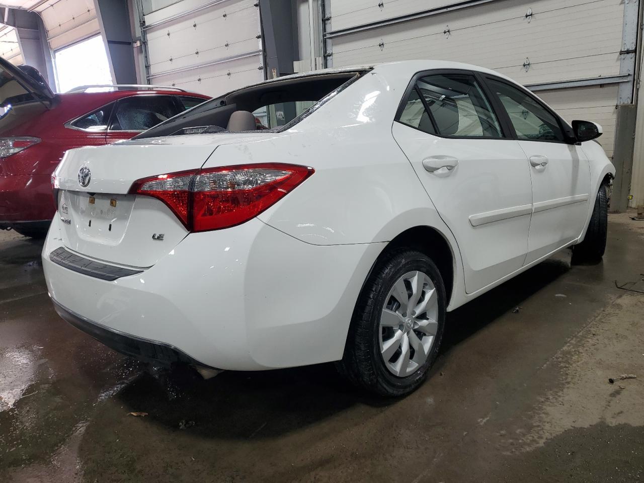 2016 Toyota Corolla L - Фото 3