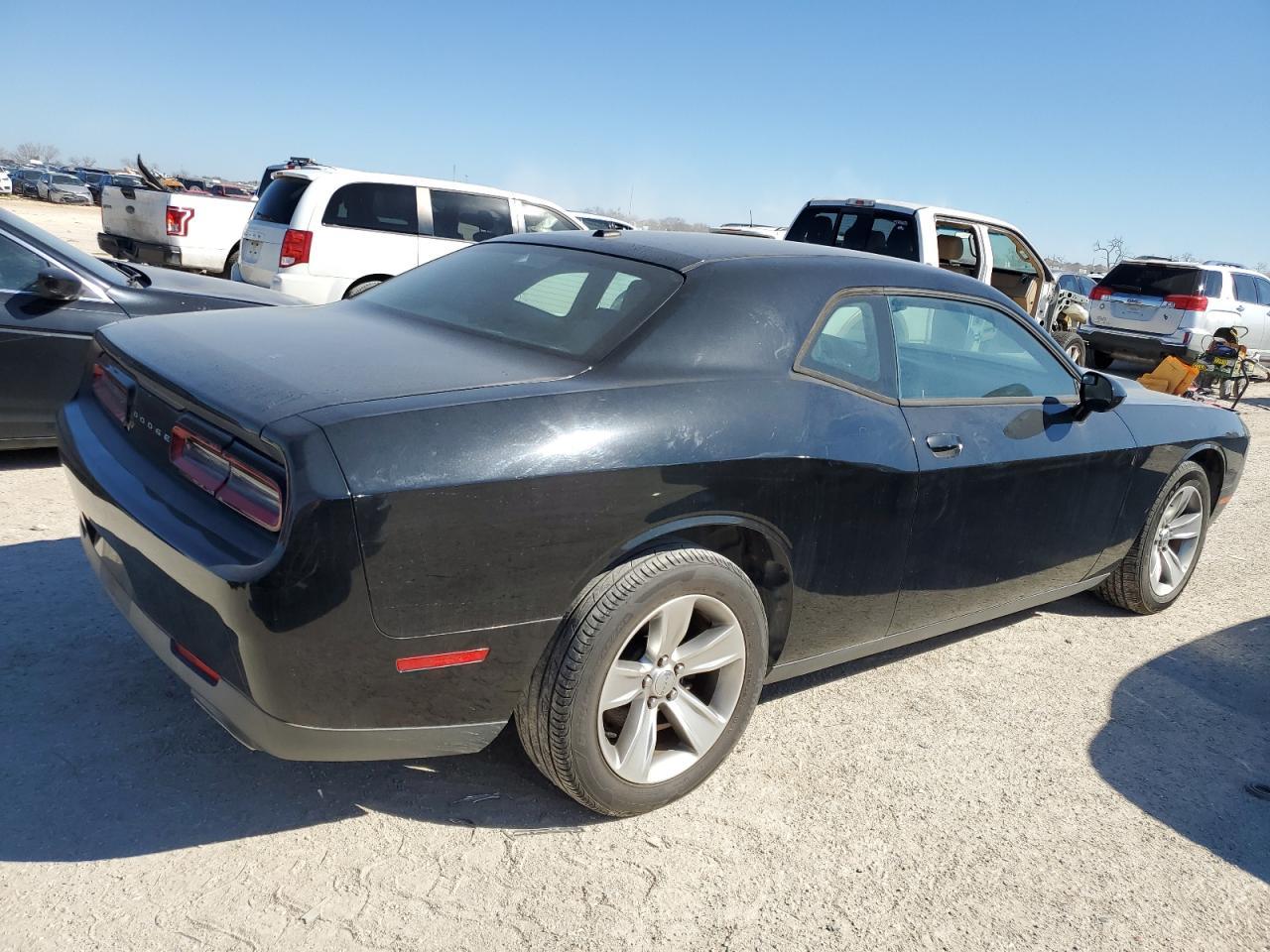 2015 Dodge Challenger Sxt - Фото 3